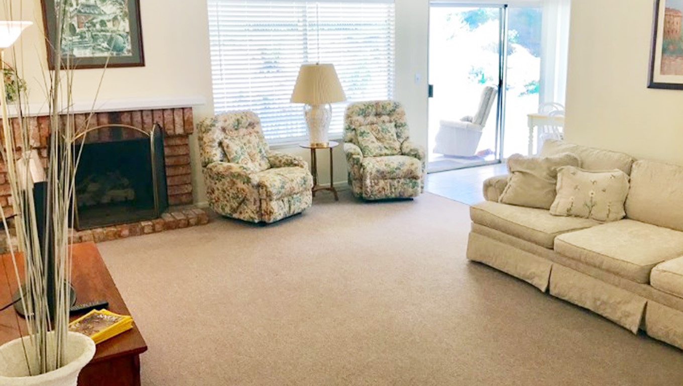 affordable senior housing in California  rosevalley view care home living room